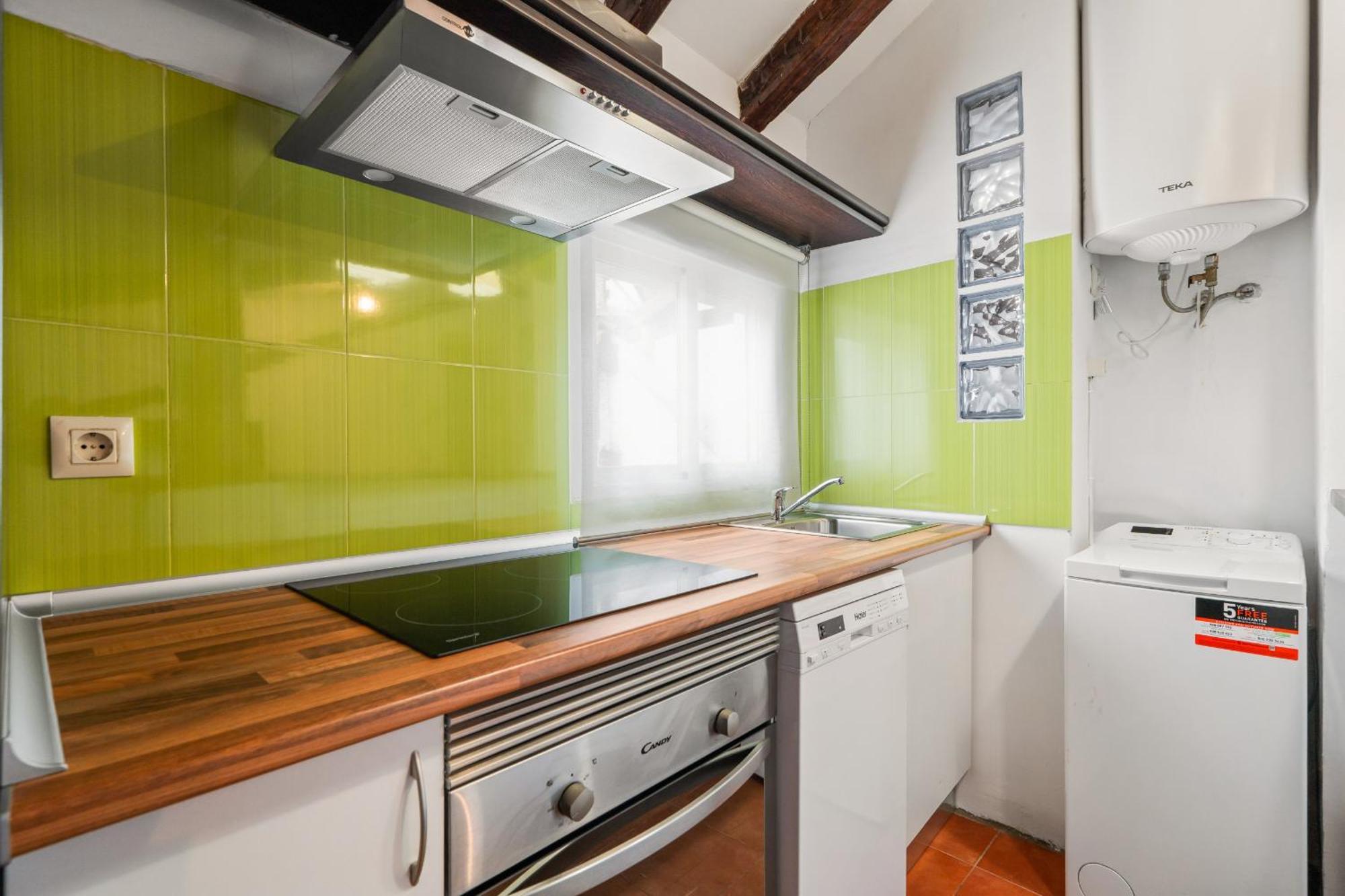 Apartamento En La Gran Via Alquiler Temporal 마드리드 외부 사진